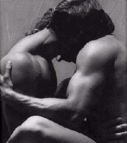 2002: LE STREGHE SON TORNATE! - 0113 baci32 - Gay.it