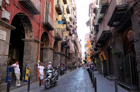 Da Napoli a Torino la violenza omofoba miete ancora vittime - aggressione napoli torinoF2 - Gay.it