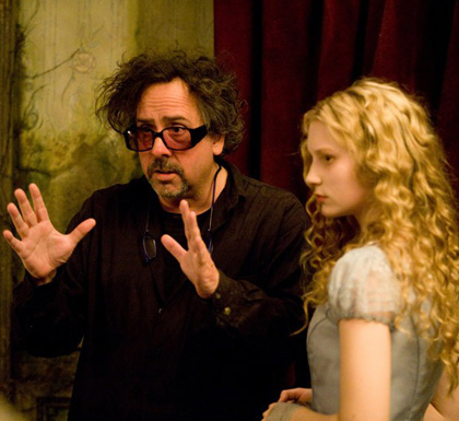 "Alice in Wonderland" diventa gotica e gender per Tim Burton - alicewonder7 - Gay.it