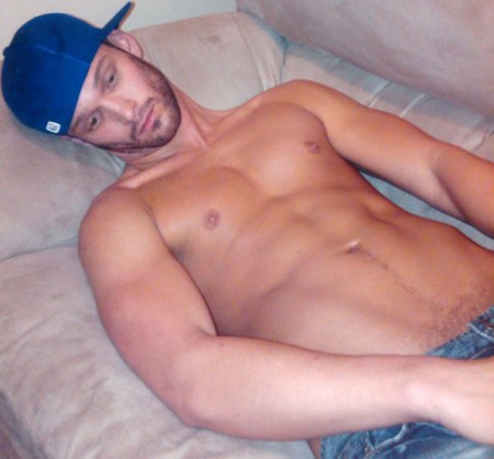 Porno attore gay muore in diretta - AndrewGrandemorto1 - Gay.it