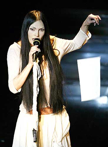 SANREMO, MENO MALE C'E' VICTORIA! - Gay.it