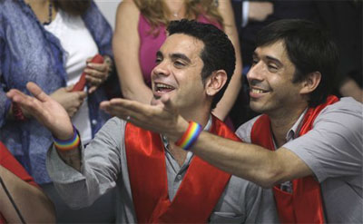 Buenos Aires ammette il primo matrimonio in Argentina - argentinacoppiaF2 - Gay.it