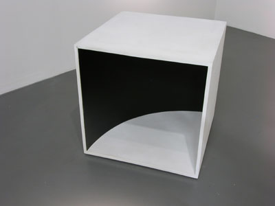 MINIMALISMO RISCHIARATO - articolazione - Gay.it