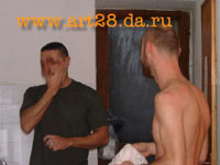 SESSO DI TRUPPA - articolo28 05 - Gay.it