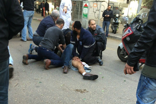 Tel Aviv: sparatoria in un locale gay. 2 morti, 8 feriti - attacco tel aviv base - Gay.it