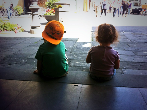 "Non sono amiche, sono leccafiche". (E non fate quelle facce) - bambini stereotipi2 - Gay.it