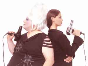 TUTTI I RICCI DI PLATINETTE - bigodini 3 - Gay.it