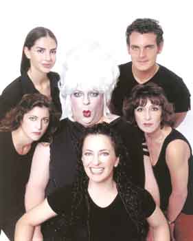 TUTTI I RICCI DI PLATINETTE - bigodini gruppo - Gay.it