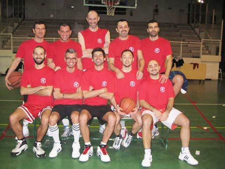 Basket, squadra gay e etero insieme contro discriminazioni - bogabasketF1 - Gay.it