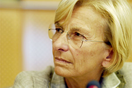 Bonino: In Regione le coppie di fatto. Binetti: Me ne vado - boninoregionaliF2 - Gay.it