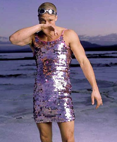 Brad Pitt paladino dei diritti gay: dona 70mila euro - bradpittF1 - Gay.it