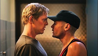 Esce al cinema "Fratellanza": imbrattati a Roma i cartelloni - brotherhoodromaPAGE - Gay.it