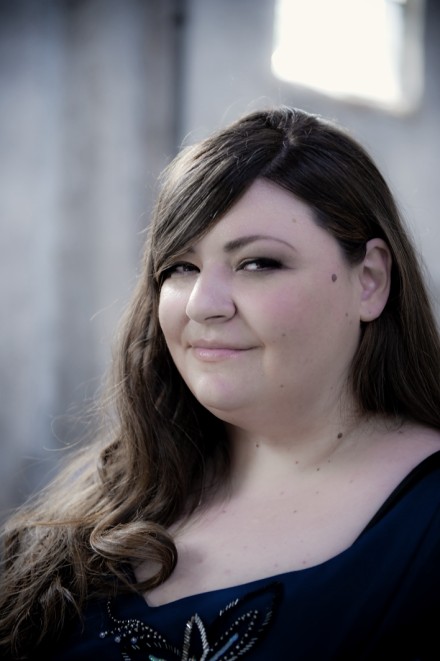 Carmen Masola: "Gli omofobi li appenderei per le palle!" - CarmenMasolaF2 - Gay.it