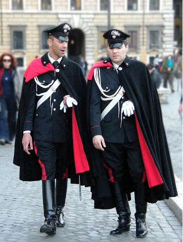 Carabiniere trasferito perché gay riammesso dal Tar - carabiniere f3 - Gay.it