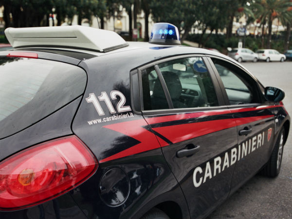 Genova: gay denuncia una rapina ma viene arrestato per droga - carabinieri base - Gay.it