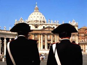 Addio Giovanni Paolo II - carabinieri vaticano - Gay.it