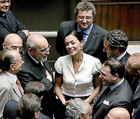 Affitti negati, Carfagna: "Inaccettabile in un paese civile" - carfagna affittiF3 - Gay.it