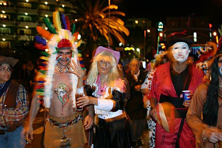 CARNEVALE IN LIBERTÀ - carnevale grancanaria03 - Gay.it