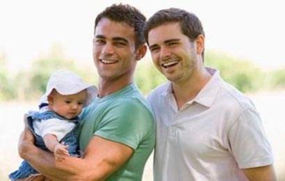 I pediatri: "vivere in una famiglia gay può danneggiare i bambini" - cassazione bambiniF2 - Gay.it