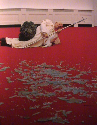SANREMO MOSTRA I MUSCOLI - cattelan - Gay.it