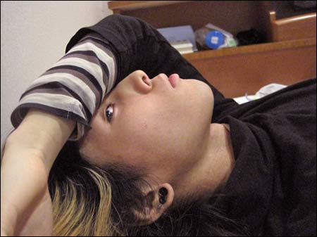 "Cucinerò il mio pene per voi": in cinque pagano 1000 euro - cena testicoliF3 - Gay.it