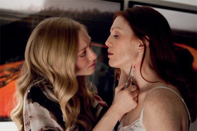 "Chloe", erotismo lesbo voyeurista per un thriller deludente - chloeF3 - Gay.it