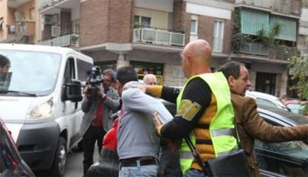 Blitz nel cinema hard: denunciati prostituti e clienti - cinema hard romaF1 - Gay.it