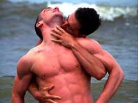 PULITI DENTRO! - Complice lacqua - Gay.it