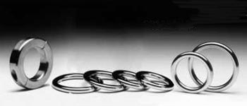 STRINGILO FORTE - cockring04 - Gay.it