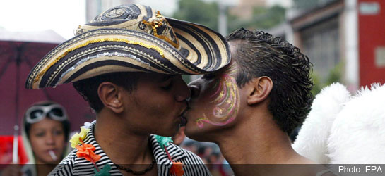 I giudici della Colombia introducono i matrimoni gay - colombianozzegayF1 - Gay.it
