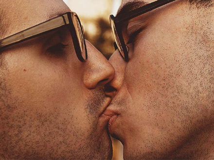 Gay brasiliano rischia rimpatrio: le nozze con un italiano non valide - coppiagaymutuoBASE - Gay.it