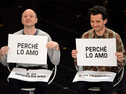 Giovanardi contro coppia gay a Sanremo: "Spot per Vendola Rai spieghi" - coppiagaysanremo2013BASE - Gay.it
