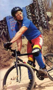 MUSCOLI SU DUE RUOTE - cyclette02 - Gay.it