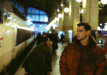 IL SEGRETO DI MATT DAMON - Damon in stazione - Gay.it