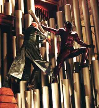 UN DIAVOLO VESTITO DI PELLE - Daredevil duello - Gay.it