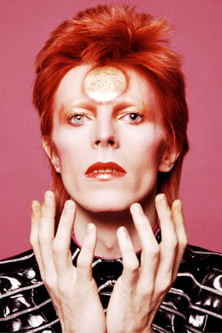 Addio a David Bowie: si dichiarò gay, poi bi e smentì. Resta un titano - David Bowie 5 - Gay.it