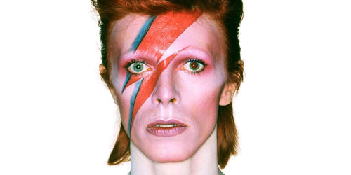 Addio a David Bowie: si dichiarò gay, poi bi e smentì. Resta un titano - David Bowie - Gay.it