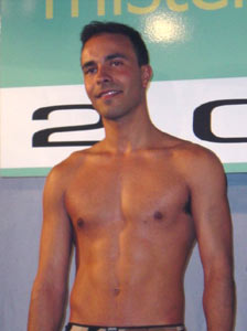 GLI AMORI DI UNO STRIPPER - daniele12 - Gay.it