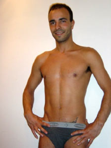GLI AMORI DI UNO STRIPPER - daniele14 - Gay.it