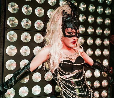 La Diamond: "Incanto le notti a Muccassassina sognando l'abito bianco" - diamond drag queen7 - Gay.it