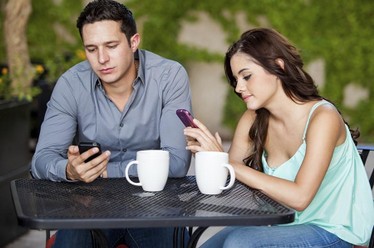 Sei dipendente da Grindr? Ecco come guarire da un utilizzo compulsivo - dipendenza grindr 5 - Gay.it