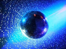 Ballano sul cubo nella discoteca etero: in 7 gay aggrediti - discorroma - Gay.it