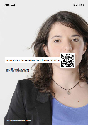 "Diversamente uguali": campagna Arcigay anche sul Giornale - diversamenteugualiF1 - Gay.it