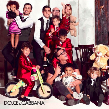 Dolce e Gabbana ci ricascano: di nuovo contro le famiglie rainbow - dolce gabbana panorama3 - Gay.it