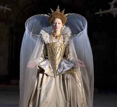 Elizabeth, la regina del bisesso - elizabethF2 - Gay.it