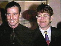 ANGELI CON LA CODA 21 - elton john04 - Gay.it