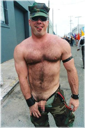 SPUDORATAMENTE SESSO! - esibizionista03 - Gay.it