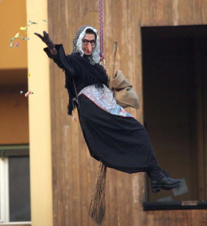 La befana è… gay! - F1befana - Gay.it