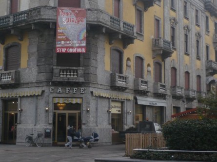 Per San Valentino l’amore gay scende in piazza - F3spiazza - Gay.it