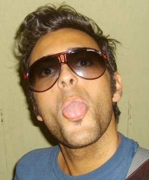 Mengoni e il coming out: "Ognuno se la vive come crede" - F5meng - Gay.it